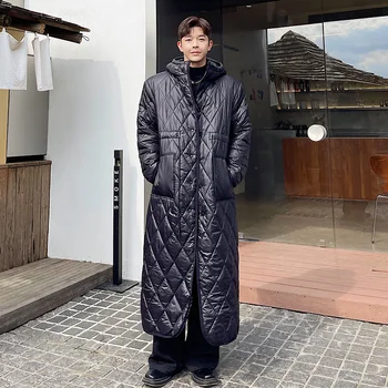 Мужская одежда, длинное стеганое пальто с капюшоном, модный дизайн зимы 2023, однобортная легкая хлопковая куртка с завязками на талии