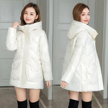Блестящая пуховая стеганая куртка Женская средней длины, новинка зимы 2023, Корейская версия, свободная стеганая куртка, модная стеганая куртка, теплая куртка